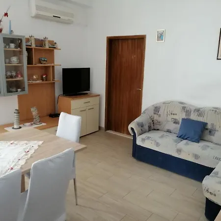 Διαμέρισμα Marina